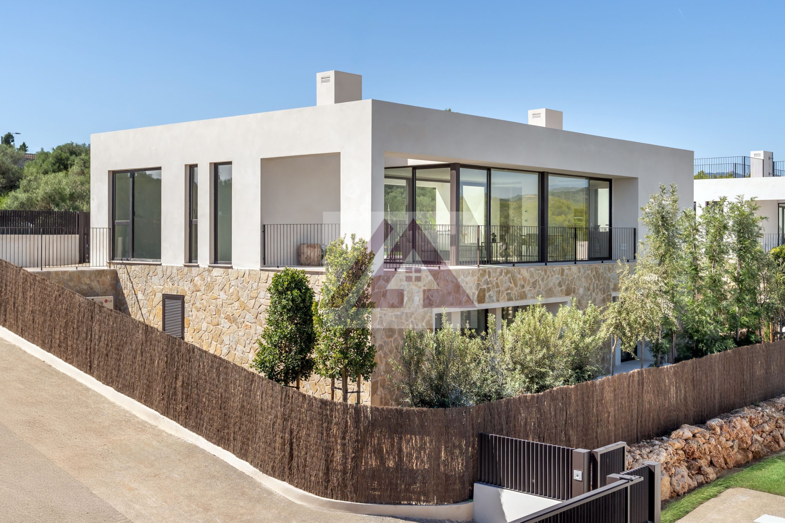 listing-small