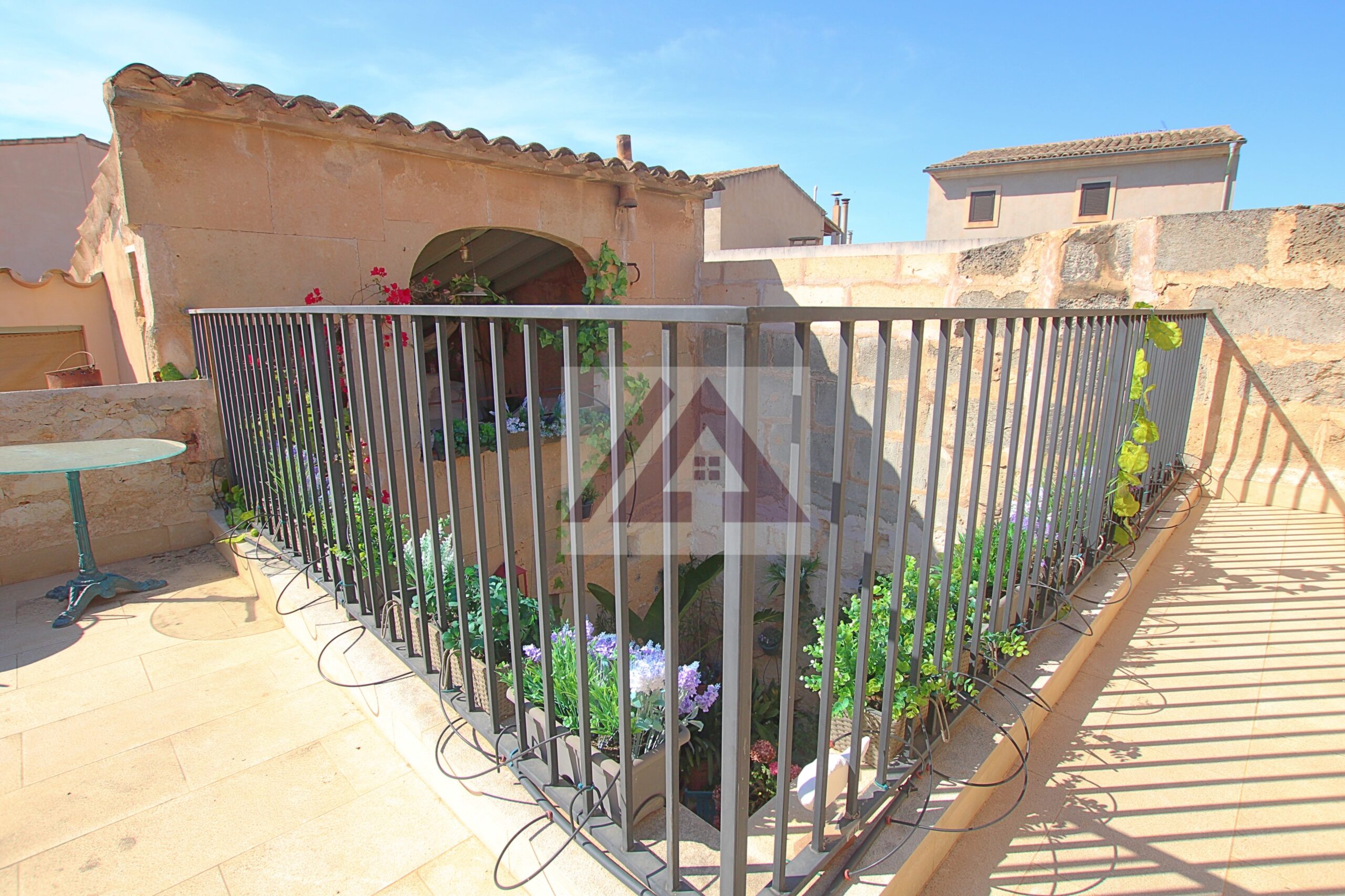 listing-small
